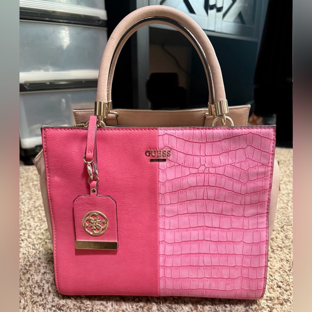 NWOT. GUESS Pink Croc-Embossed Tote